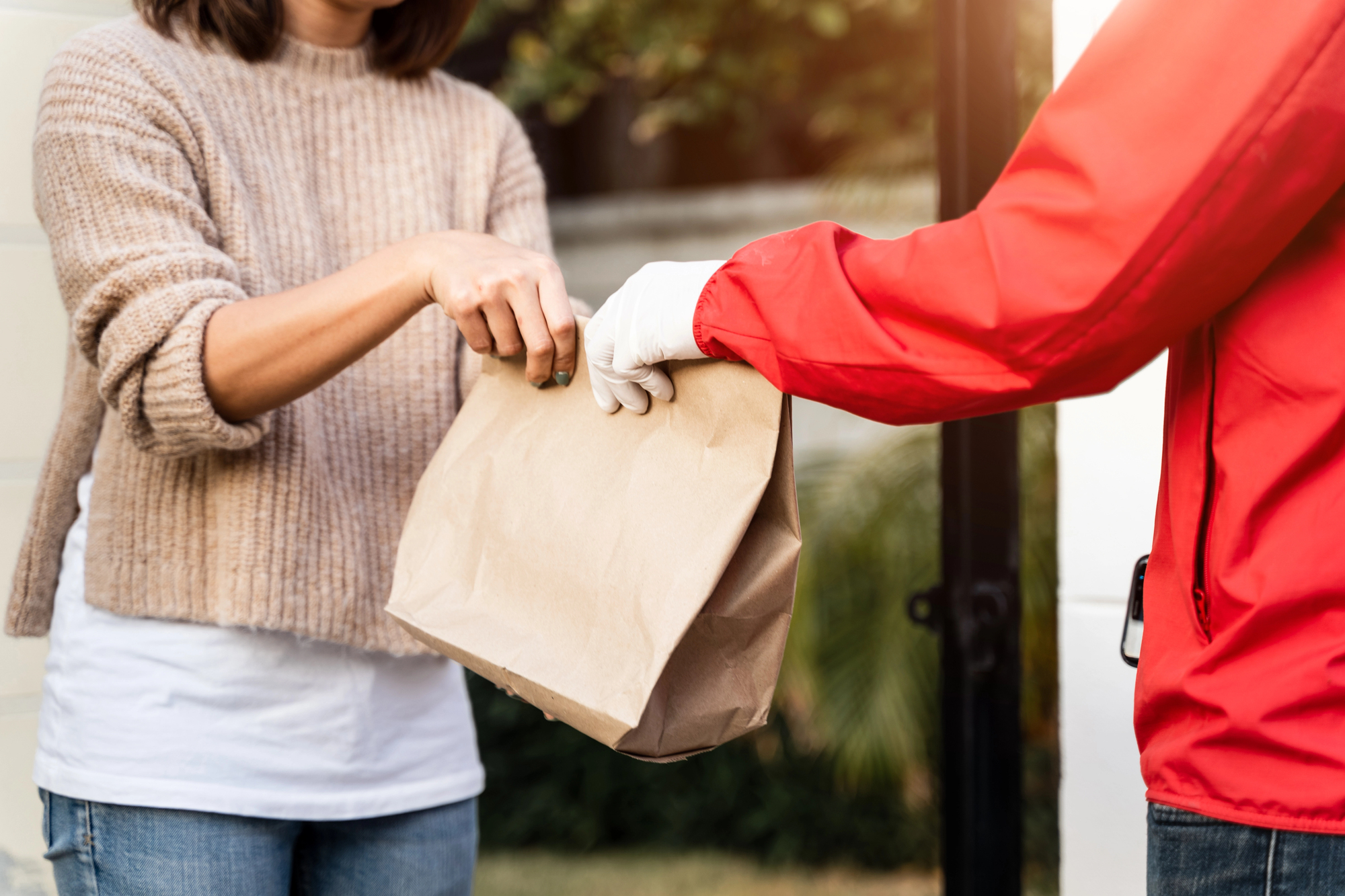 Grow Your Catering Business: A Guide to Attracting & Retaining Clients